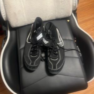 Nike wrestling shoes